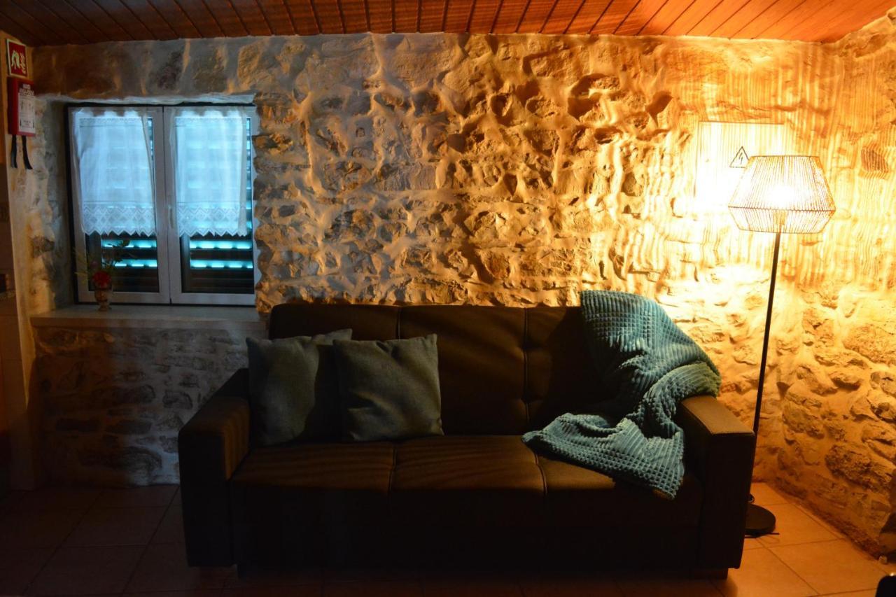 Vila Casa Da Pedra Ancião Exteriér fotografie